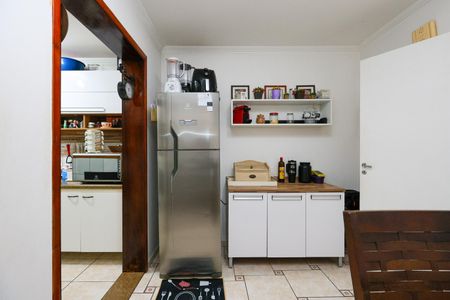 Casa de condomínio à venda com 160m², 3 quartos e 4 vagas Casa de condomínio à venda com 160m², 3 quartos e 4 vagasCozinha