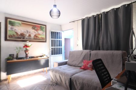 Casa à venda com 3 quartos, 144m² em Jardim Clara Regina, São Paulo