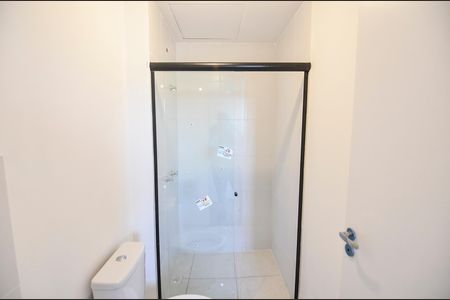 Apartamento para alugar com 53m², 2 quartos e sem vaga Apartamento para alugar com 53m², 2 quartos e sem vagaBanheiro da Suíte