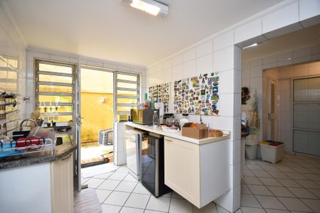 cozinha de casa à venda com 4 quartos, 450m² em Alto de Pinheiros, São Paulo