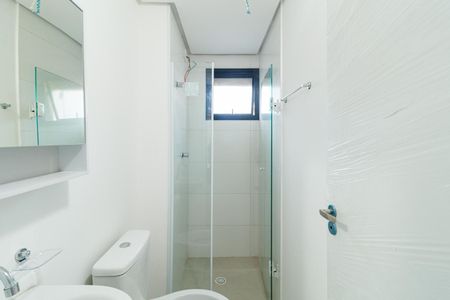 Banheiro de apartamento para alugar com 2 quartos, 44m² em Vila Gustavo, São Paulo