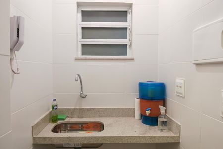 Cozinha de kitnet/studio para alugar com 1 quarto, 25m² em Santa Teresa, Rio de Janeiro