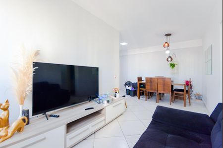 Sala de apartamento para alugar com 3 quartos, 69m² em Vila Leonor, Guarulhos