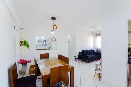 Sala de apartamento para alugar com 3 quartos, 69m² em Vila Leonor, Guarulhos