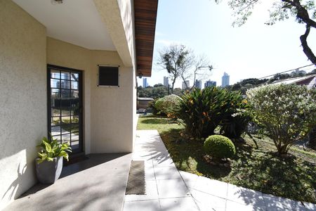 Casa à venda com 220m², 4 quartos e 2 vagasÁrea externa