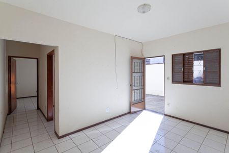 Casa de condomínio para alugar com 65m², 2 quartos e 1 vaga Casa de condomínio para alugar com 65m², 2 quartos e 1 vagaSala