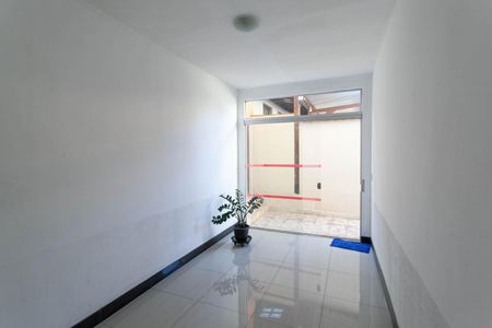 Casa de condomínio para alugar com 85m², 3 quartos e 1 vaga Casa de condomínio para alugar com 85m², 3 quartos e 1 vagaEntrada
