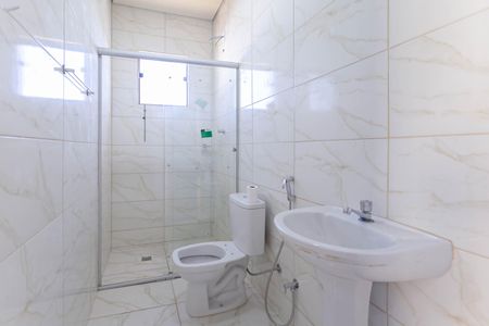 Casa de condomínio para alugar com 85m², 3 quartos e 1 vaga Casa de condomínio para alugar com 85m², 3 quartos e 1 vagaBanheiro social 2