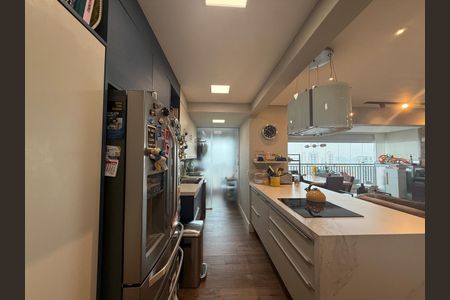 Cozinha de casa de condomínio à venda com 3 quartos, 111m² em Cambuci, São Paulo