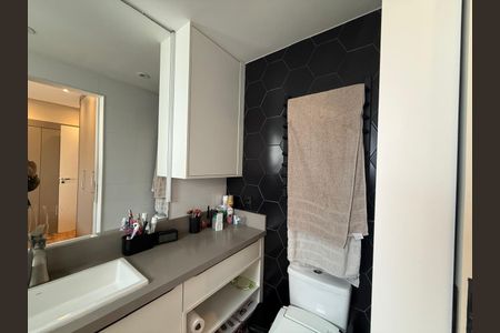Banheiro de casa de condomínio à venda com 3 quartos, 111m² em Cambuci, São Paulo