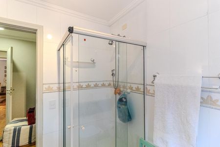 Apartamento à venda com 210m², 3 quartos e 2 vagas Apartamento à venda com 210m², 3 quartos e 2 vagasBanheiro Social