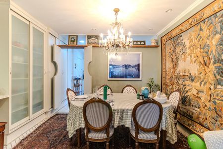 Apartamento à venda com 210m², 3 quartos e 2 vagas Apartamento à venda com 210m², 3 quartos e 2 vagasSala