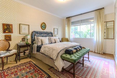 Apartamento à venda com 210m², 3 quartos e 2 vagas Apartamento à venda com 210m², 3 quartos e 2 vagasSuíte