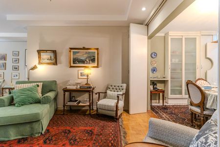Apartamento à venda com 210m², 3 quartos e 2 vagas Apartamento à venda com 210m², 3 quartos e 2 vagasSala