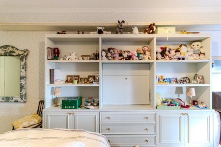 Apartamento à venda com 210m², 3 quartos e 2 vagas Apartamento à venda com 210m², 3 quartos e 2 vagasQuarto