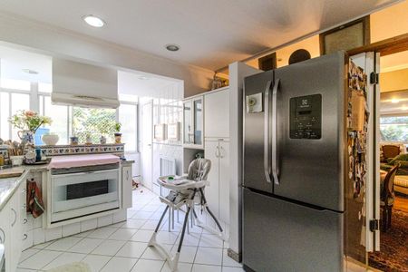 Apartamento à venda com 210m², 3 quartos e 2 vagas Apartamento à venda com 210m², 3 quartos e 2 vagasCozinha