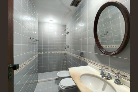 Apartamento para alugar com 140m², 3 quartos e 2 vagas Apartamento para alugar com 140m², 3 quartos e 2 vagasBanheiro da Suíte