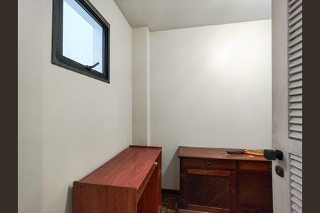 Apartamento para alugar com 140m², 3 quartos e 2 vagas Apartamento para alugar com 140m², 3 quartos e 2 vagasQuarto de Serviço