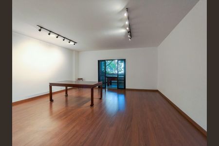 Apartamento para alugar com 140m², 3 quartos e 2 vagas Apartamento para alugar com 140m², 3 quartos e 2 vagasÁrea comum - Salão de festas