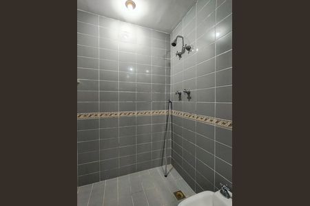 Apartamento para alugar com 140m², 3 quartos e 2 vagas Apartamento para alugar com 140m², 3 quartos e 2 vagasBanheiro da Suíte