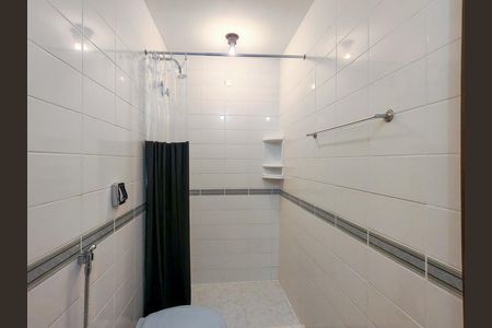 Apartamento para alugar com 140m², 3 quartos e 2 vagas Apartamento para alugar com 140m², 3 quartos e 2 vagasBanheiro Corredor