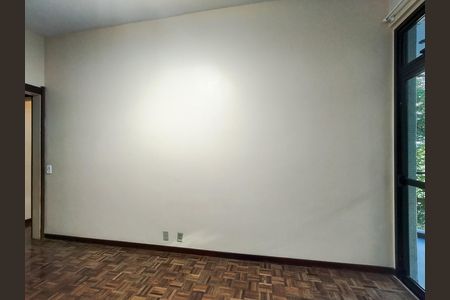 Apartamento para alugar com 140m², 3 quartos e 2 vagas Apartamento para alugar com 140m², 3 quartos e 2 vagasSuíte