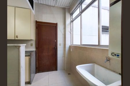 Apartamento para alugar com 140m², 3 quartos e 2 vagas Apartamento para alugar com 140m², 3 quartos e 2 vagasÁrea de Serviço