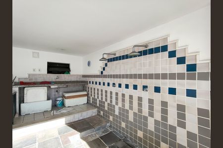 Apartamento para alugar com 140m², 3 quartos e 2 vagas Apartamento para alugar com 140m², 3 quartos e 2 vagasÁrea comum - Piscina