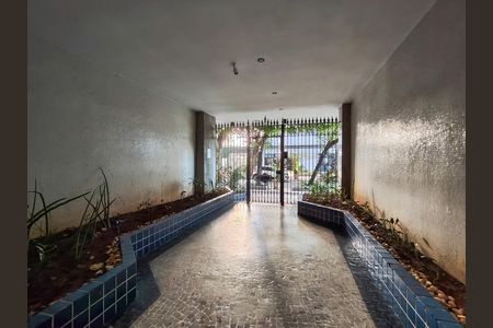 Apartamento para alugar com 140m², 3 quartos e 2 vagas Apartamento para alugar com 140m², 3 quartos e 2 vagasFachada e portaria