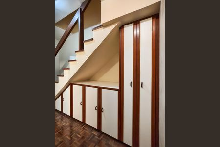 Apartamento para alugar com 140m², 3 quartos e 2 vagas Apartamento para alugar com 140m², 3 quartos e 2 vagasArmário