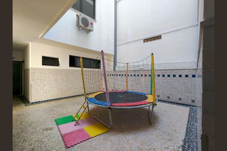 Apartamento para alugar com 140m², 3 quartos e 2 vagas Apartamento para alugar com 140m², 3 quartos e 2 vagasÁrea comum - Playground