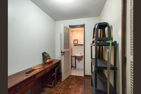 Apartamento para alugar com 140m², 3 quartos e 2 vagas Apartamento para alugar com 140m², 3 quartos e 2 vagasQuarto de Serviço