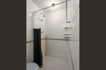 Apartamento para alugar com 140m², 3 quartos e 2 vagas Apartamento para alugar com 140m², 3 quartos e 2 vagasBanheiro Corredor