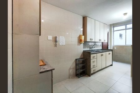 Apartamento para alugar com 140m², 3 quartos e 2 vagas Apartamento para alugar com 140m², 3 quartos e 2 vagasCozinha