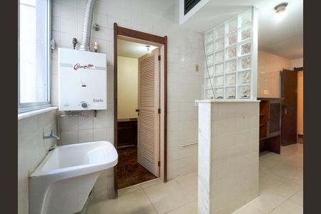 Apartamento para alugar com 140m², 3 quartos e 2 vagas Apartamento para alugar com 140m², 3 quartos e 2 vagasÁrea de Serviço