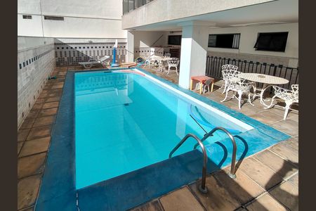 Apartamento para alugar com 140m², 3 quartos e 2 vagas Apartamento para alugar com 140m², 3 quartos e 2 vagasÁrea comum - Piscina