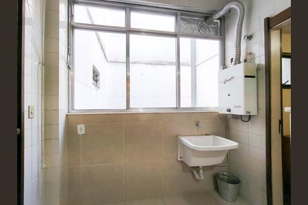 Apartamento para alugar com 140m², 3 quartos e 2 vagas Apartamento para alugar com 140m², 3 quartos e 2 vagasÁrea de Serviço