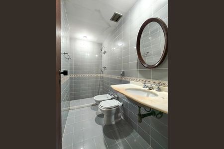 Apartamento para alugar com 140m², 3 quartos e 2 vagas Apartamento para alugar com 140m², 3 quartos e 2 vagasBanheiro da Suíte