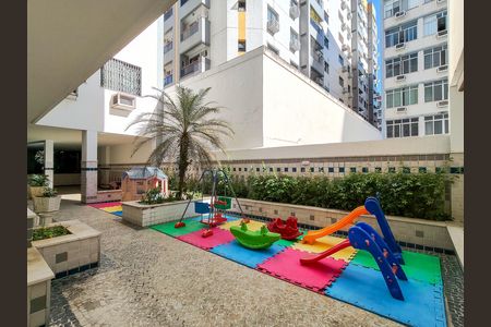 Apartamento para alugar com 140m², 3 quartos e 2 vagas Apartamento para alugar com 140m², 3 quartos e 2 vagasÁrea comum - Playground