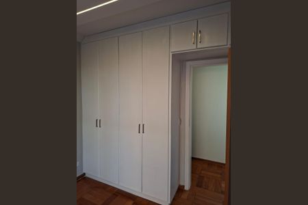 Casa de condomínio à venda com 330m², 4 quartos e 4 vagas Casa de condomínio à venda com 330m², 4 quartos e 4 vagasFoto 24