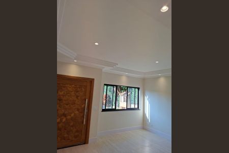 Casa de condomínio à venda com 330m², 4 quartos e 4 vagas Casa de condomínio à venda com 330m², 4 quartos e 4 vagasFoto 08