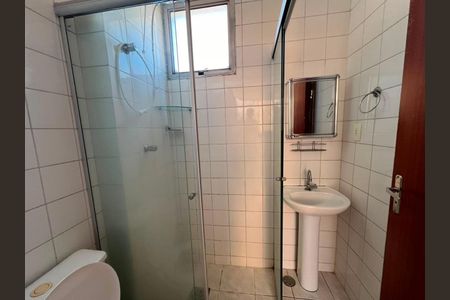 Banheiro Social de apartamento para alugar com 2 quartos, 65m² em Padre Eustáquio, Belo Horizonte