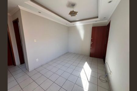 Sala  de apartamento para alugar com 2 quartos, 65m² em Padre Eustáquio, Belo Horizonte