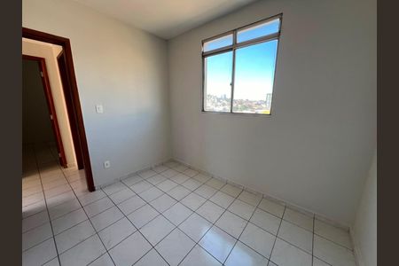 Quarto 1 de apartamento para alugar com 2 quartos, 65m² em Padre Eustáquio, Belo Horizonte