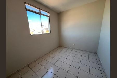 Quarto 1 de apartamento para alugar com 2 quartos, 65m² em Padre Eustáquio, Belo Horizonte