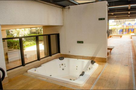 Apartamento para alugar com 105m², 3 quartos e 2 vagas Apartamento para alugar com 105m², 3 quartos e 2 vagasSpa