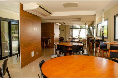 Apartamento para alugar com 105m², 3 quartos e 2 vagas Apartamento para alugar com 105m², 3 quartos e 2 vagasÁrea comum - Salão de festas
