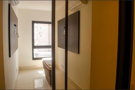 Apartamento para alugar com 105m², 3 quartos e 2 vagas Apartamento para alugar com 105m², 3 quartos e 2 vagasCloset da suíte 3