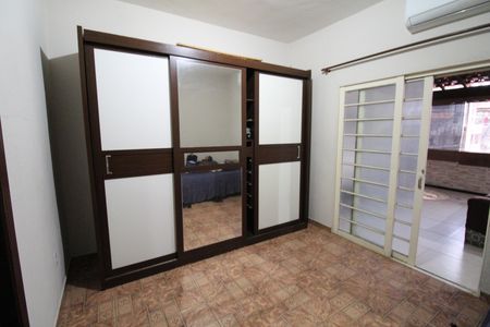 Suíte de casa para alugar com 2 quartos, 12m² em Jardim Nova Michigan Ii, São José dos Campos