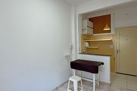 Sala de apartamento para alugar com 1 quarto, 40m² em Embaré, Santos